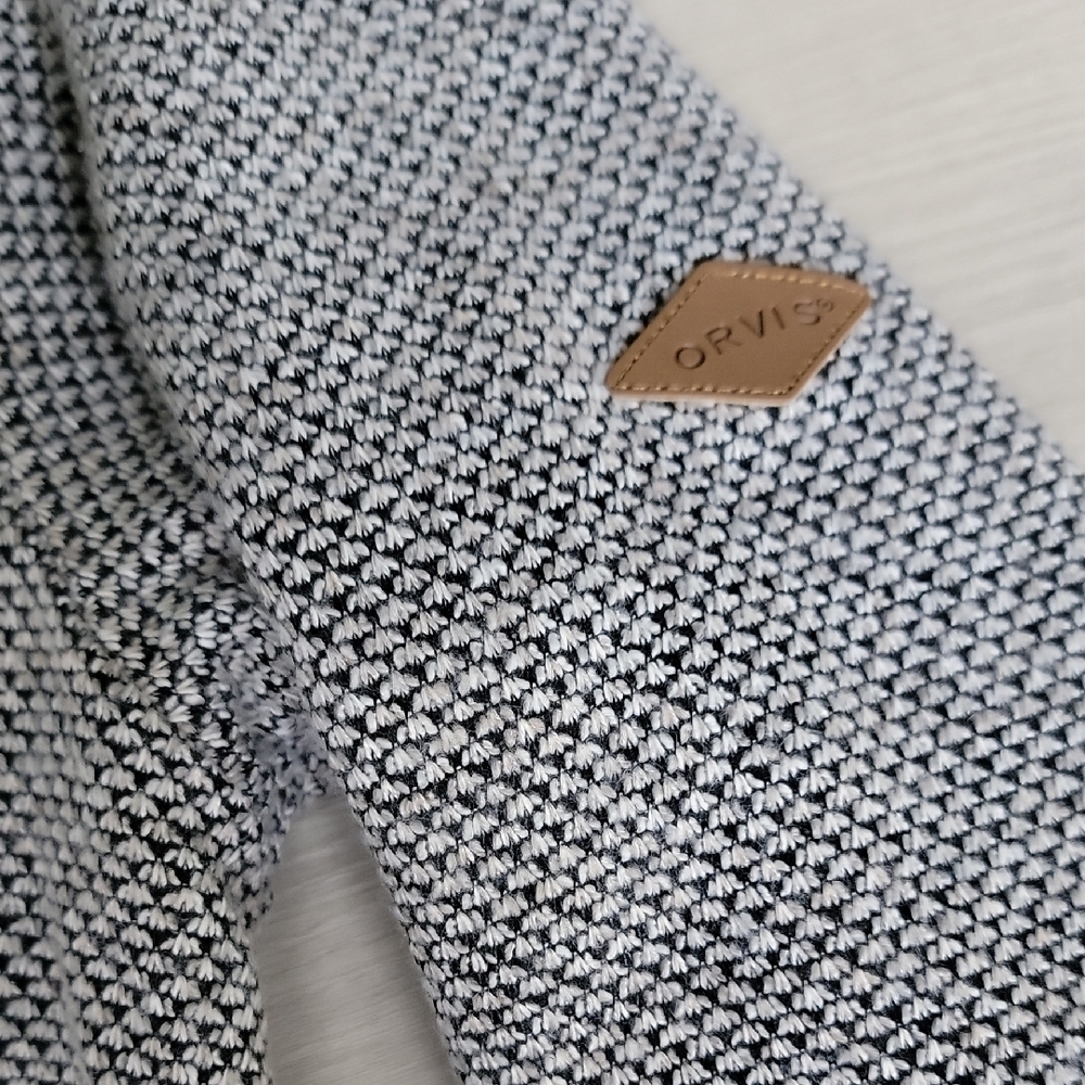 Orvis Black and White Quarter Zip Sweater Classic Design With Fleece Lined - Picture 2 of 7